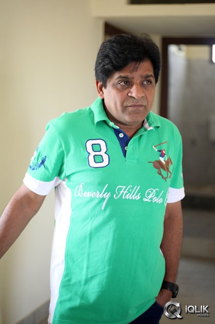 Celebrities-at-Dhanraj-House-Warming-Function